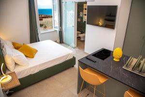 3 LOCALI A VIETRI SUL MARE