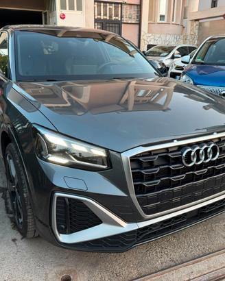 Audi Q2 35 TFSI S tronic line Edition iva esposta