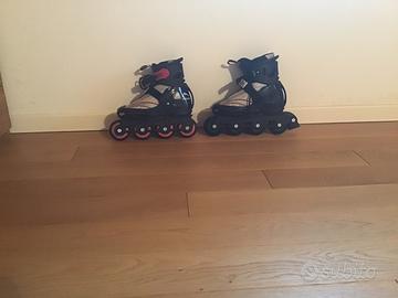 Rollerblade neri e grigi