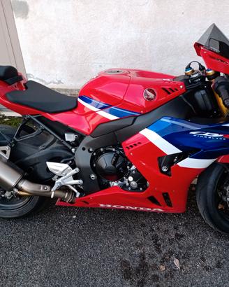 Honda CBR 1000 RR-R SP