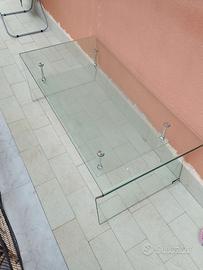 Tavolo in vetro per soggiorno