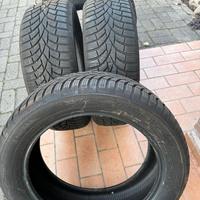 Pneumatici Toyo Tires 215/55 R18 ottimi