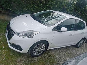 PEUGEOT 208 1° serie PureTech 82 5 porte ** km c