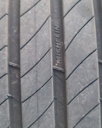 Gomme/pneumatici