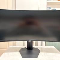 Monitor DELL  32 pollici