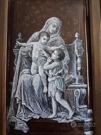 Bassorilievo Madonna con Bambino e San Giovannino