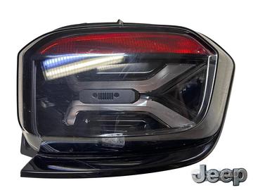 STOP FANALE POSTERIORE A LED DESTRO JEEP Avenger S
