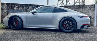 Porsche 992 4s
