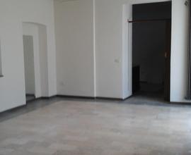 Locale commerciale a Sondrio