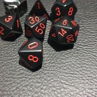 Set di dadi per gioco di ruolo completi vari