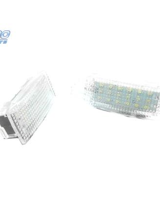 FANALI A LED PER PIEDI E PORTE BMW F30 F20 E84 F01