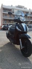 Beverly 300