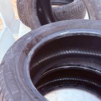 Set 4 gomme Pirelli invernali