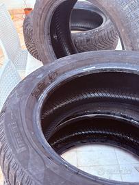 Set 4 gomme Pirelli invernali