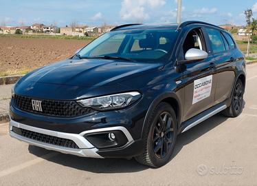 Fiat Tipo 1.6 Mjt S&S SW Cross GARMIN