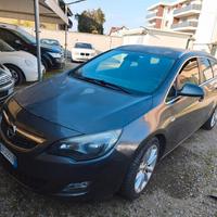 Opel Astra 1.6 115CV Sports Tourer Cosmo