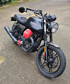 Moto Guzzi V7III Carbon - 2018 - 9350km