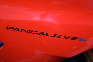 Ducati Panigale V2 S