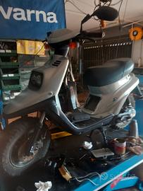 scooter Yamaha booster 