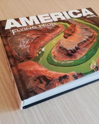 "America". Ediz. illustrata - Copertina rigida - F