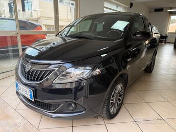 Lancia Ypsilon 1.0 FireFly 5 porte S&S Hybrid Silv