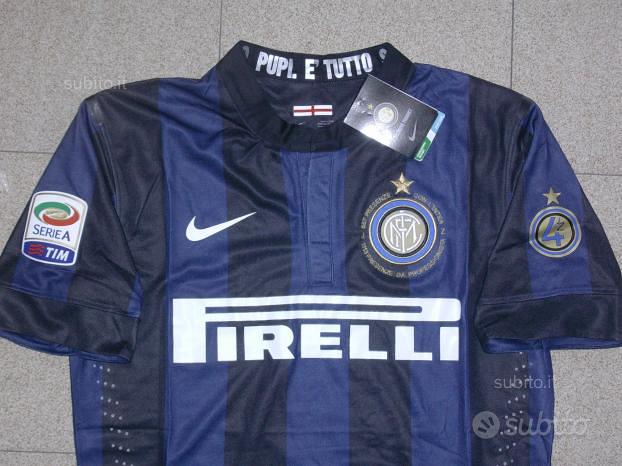 Inter Maglia Addio Zanetti Addio Zanetti Zanetti Bacia Maglia