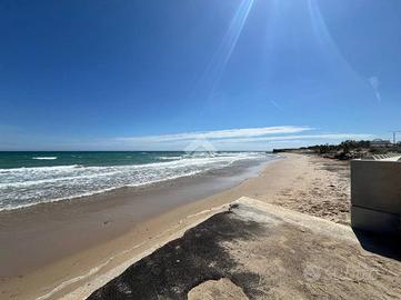 VILLA A SCHIERA A TORCHIAROLO