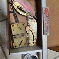 Ferramenta per velux