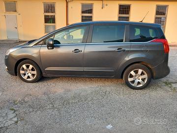 Peugeot 5008 1.6 Diesel Anno 2011 