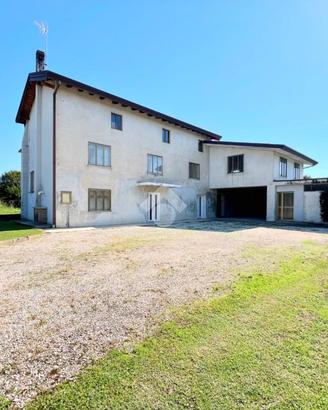CASA INDIPENDENTE A LATISANA