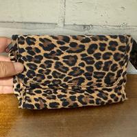 Beauty case leopardato con specchio
