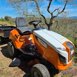 Trattore rasaerba Stihl RT 4097.1 SX con carrello