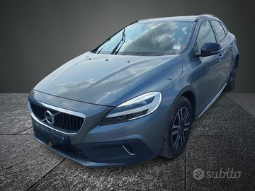 2017 VOLVO V40 CROSS