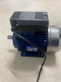 Motore elettrico monofase  2.5 hp