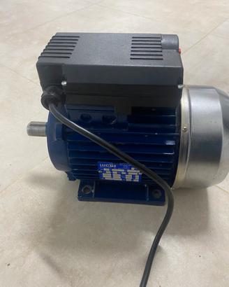 Motore elettrico monofase  2.5 hp