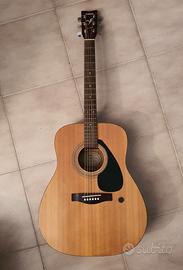 Chitarra acustica yamaha f-210 con accessori