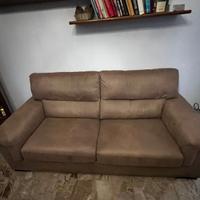 Divano tre posti