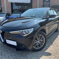 Alfa Romeo Stelvio 2.2 Turbodiesel 180 CV AT8 RWD 