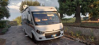 Con garage Vendita in Caravan e camper