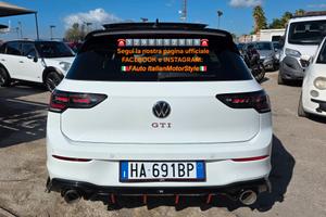 Volkswagen Golf GTI 2.0 TSI DSG 4Motion R