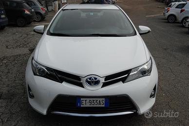 Toyota Auris Hybrid