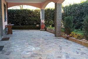 Camera ammobiliata in villa privata