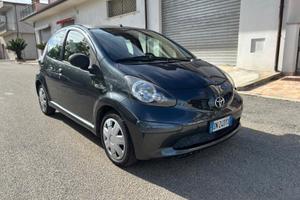Toyota Aygo 1.0 12V 68 CV
