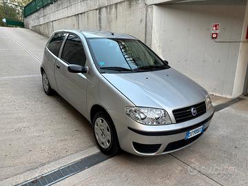 Fiat punto1.2 iscritta asi no bollo 46.000 E4