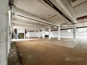 CAPANNONE A CALOLZIOCORTE