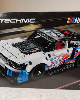 lego 42153 nascar 
