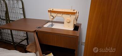 Singer 247 vintage con mobiletto originale anni ’7
