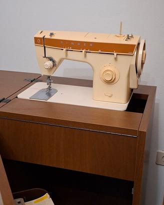 Singer 247 vintage con mobiletto originale anni ’7