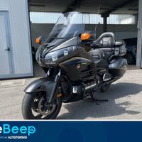 Honda Gold Wing Godl Wing GL 1800 BAGGER (40T...