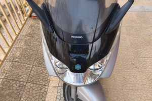 Piaggio x8 125